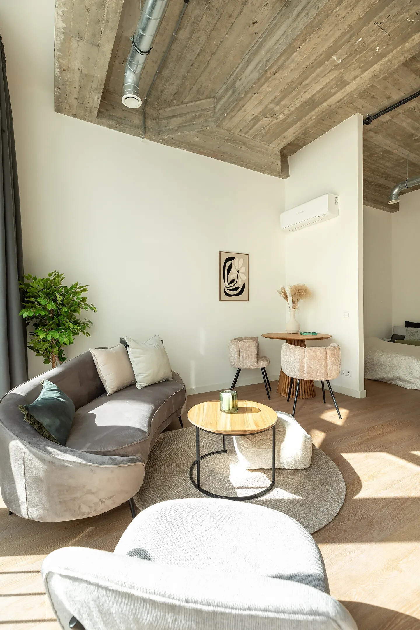 Studio te koop: Bussumerstraat 169, Hilversum