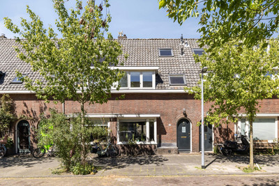 Mgr. Van de Weteringstraat 15