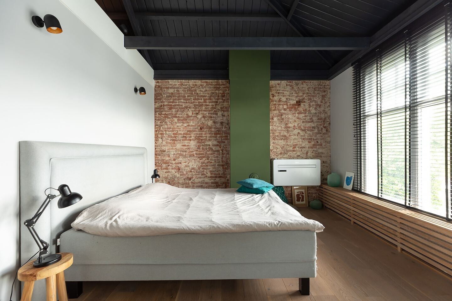 Hoekwoning te koop: Ruitersweg 103, Hilversum