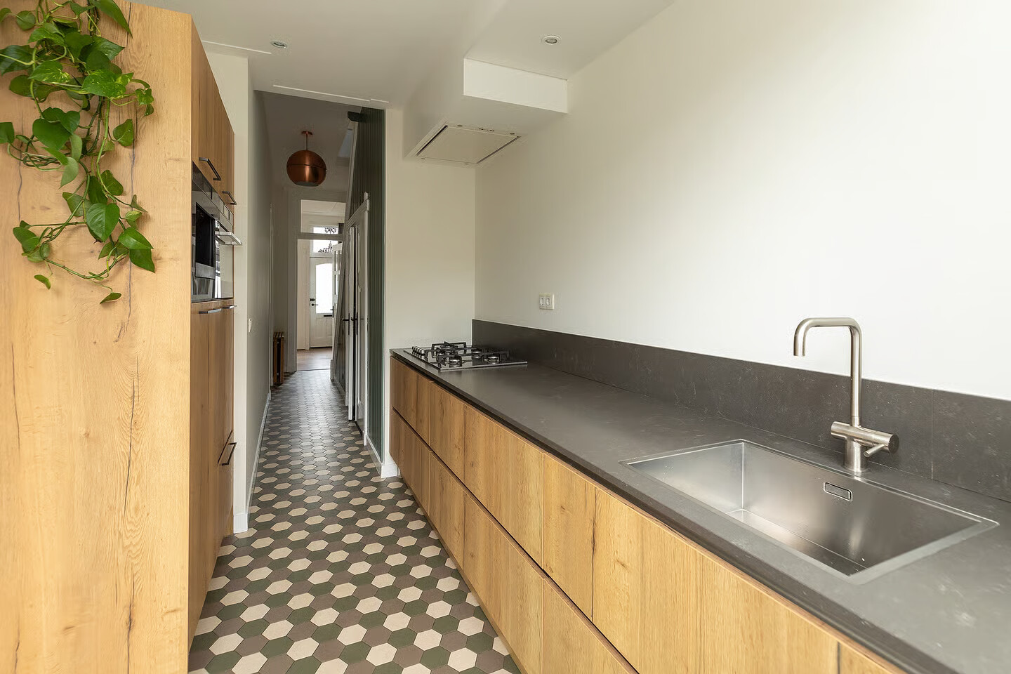 Hoekwoning te koop: Ruitersweg 103, Hilversum