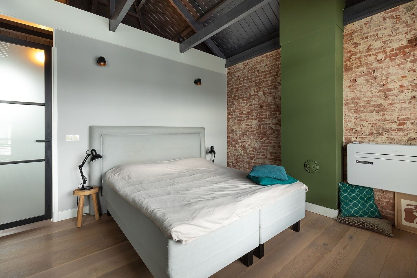 Hoekwoning te koop: Ruitersweg 103, Hilversum