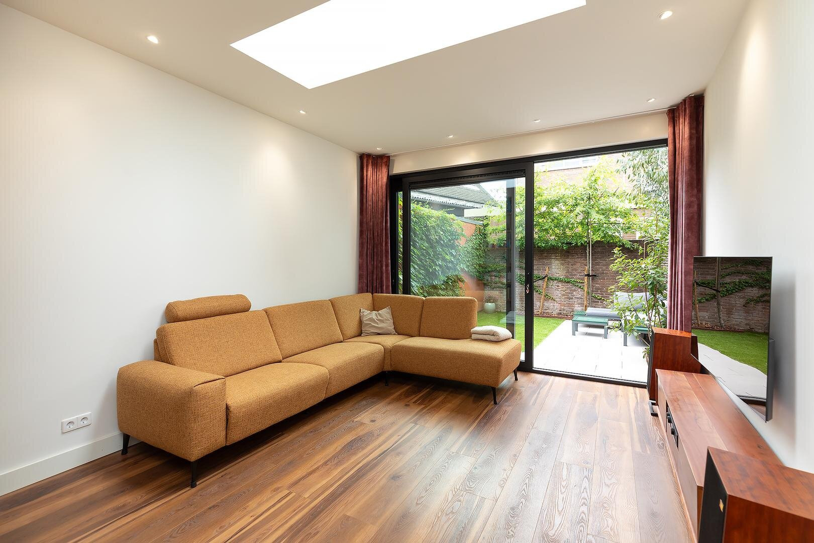 Tussenwoning te koop: Ruitersweg 28, Hilversum