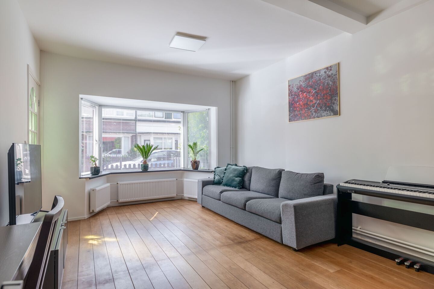 Hoekwoning te koop: Kerklaan 35, Hilversum