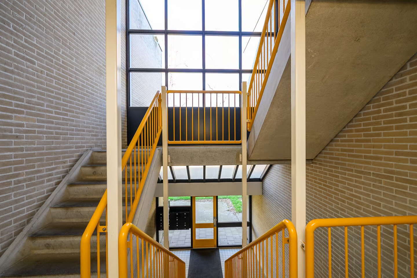 Appartement te koop: Van Linschotenlaan 77, Hilversum