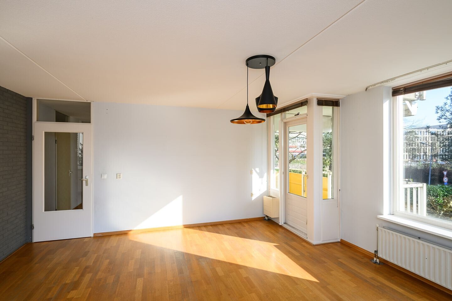 Appartement te koop: Van Linschotenlaan 77, Hilversum