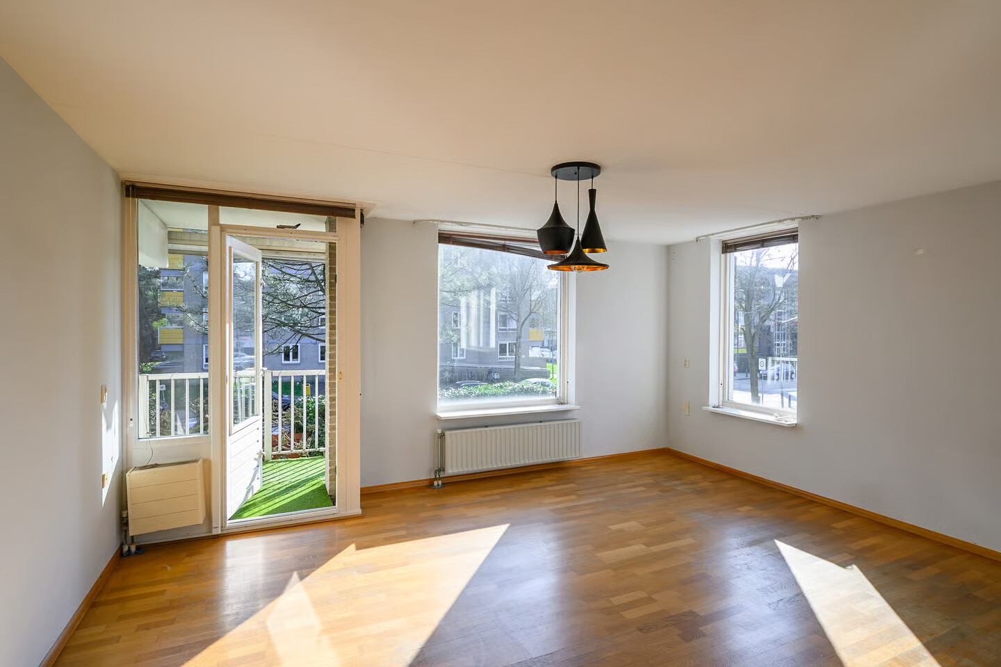 Appartement te koop: Van Linschotenlaan 77, Hilversum