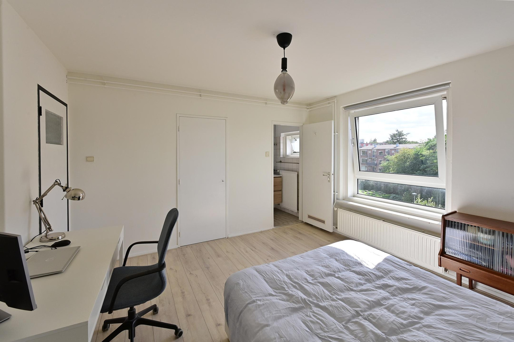 Appartement te koop: Van Riebeeckweg 110, Hilversum