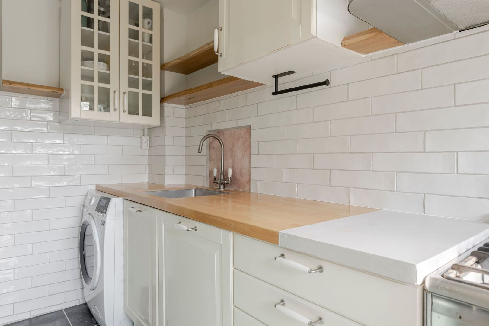 Appartement te koop: Van Riebeeckweg 154, Hilversum