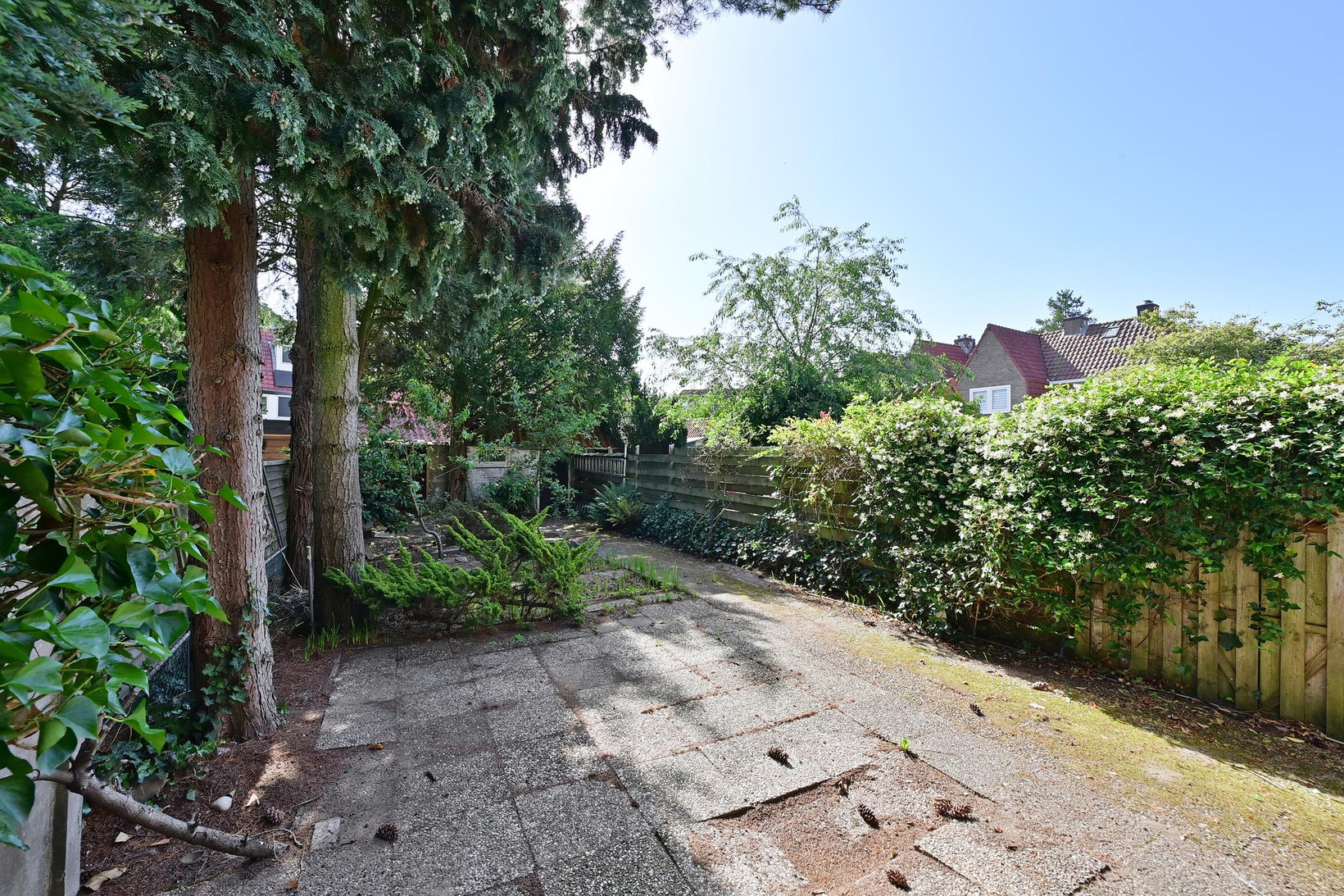 Tussenwoning te koop: Van Ostadelaan 15, Hilversum