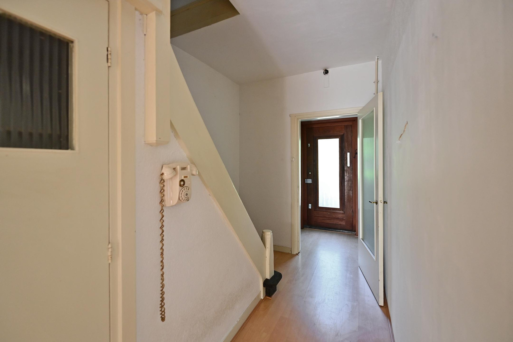 Tussenwoning te koop: Van Ostadelaan 15, Hilversum