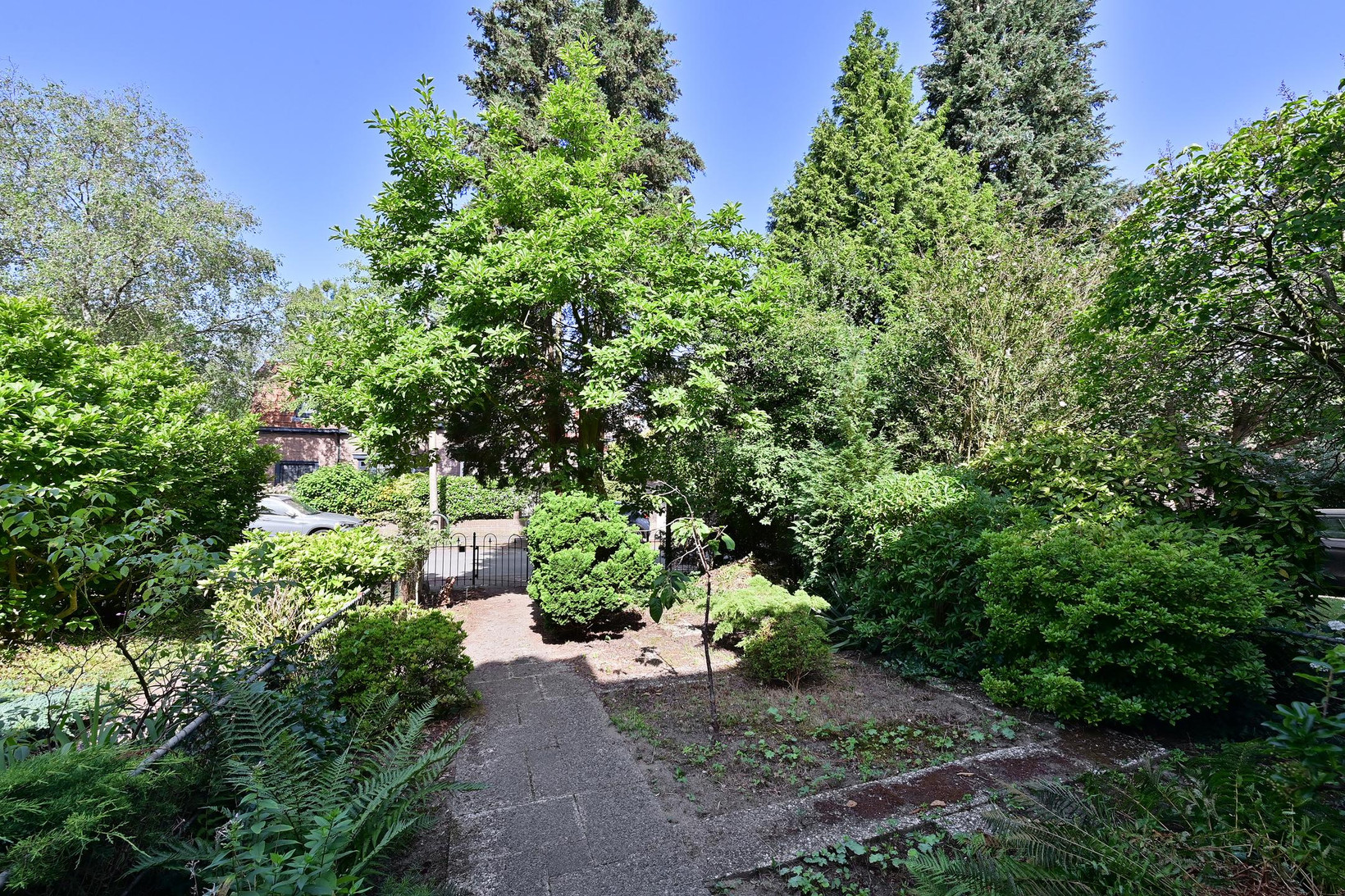 Tussenwoning te koop: Van Ostadelaan 15, Hilversum