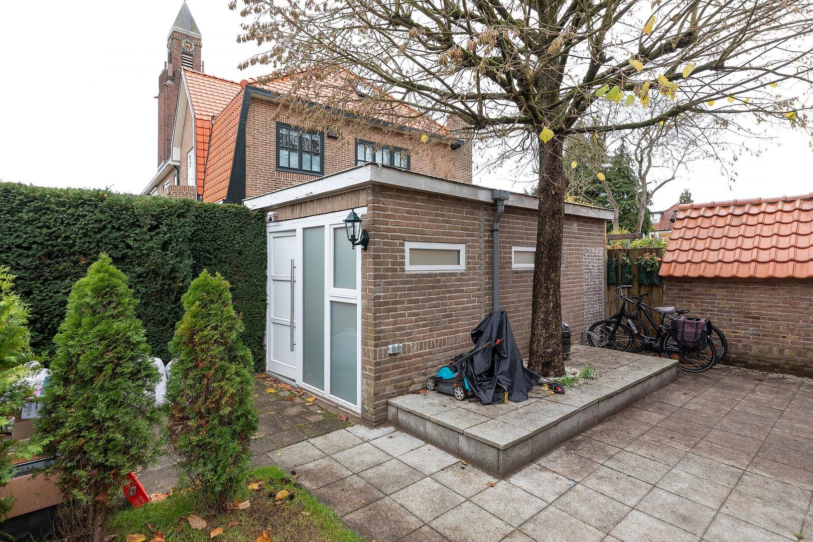 Hoekwoning te koop: Eikbosserweg 216, Hilversum