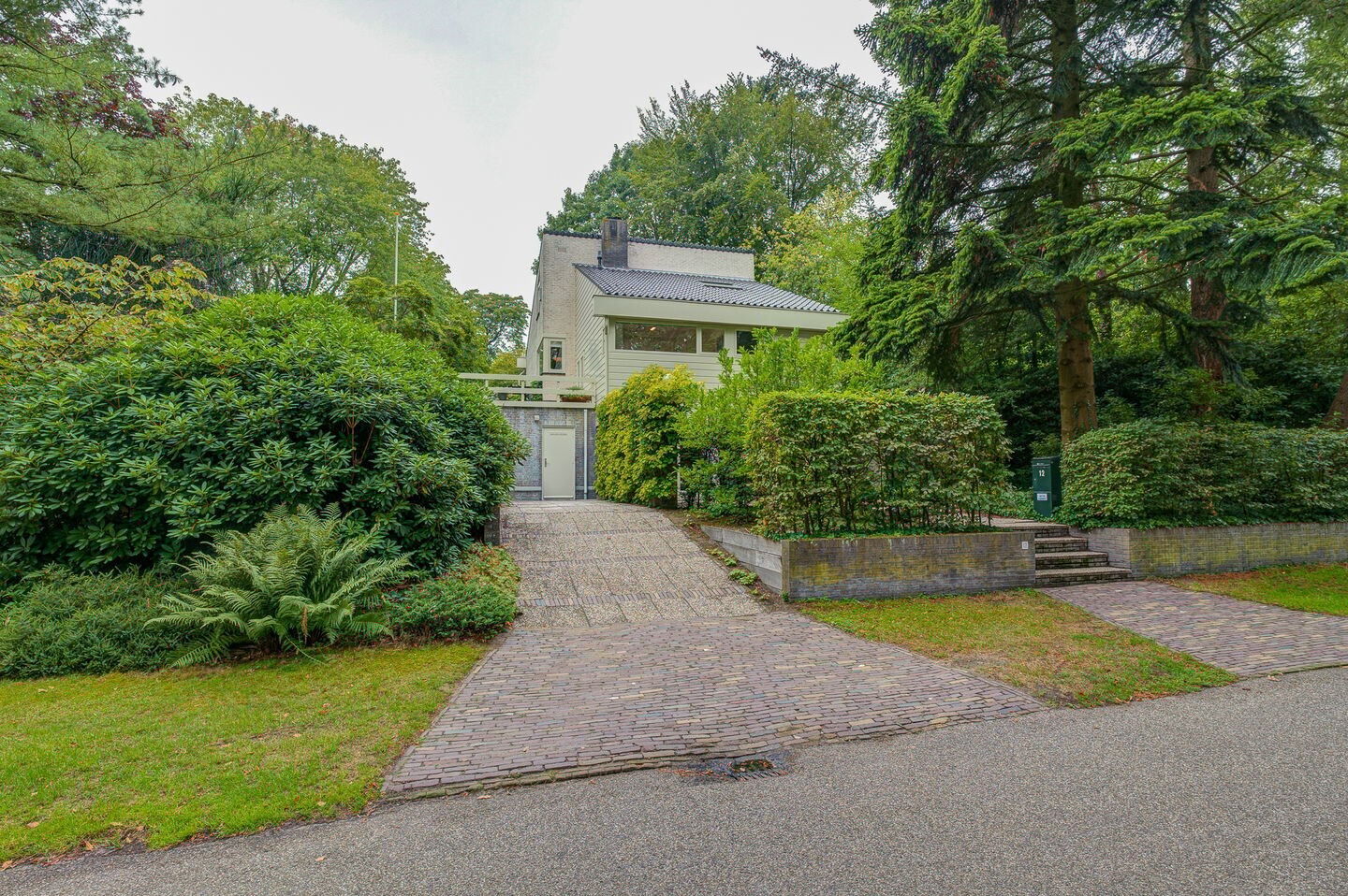 Vrijstaande woning te koop: Bremlaan 12, Hilversum