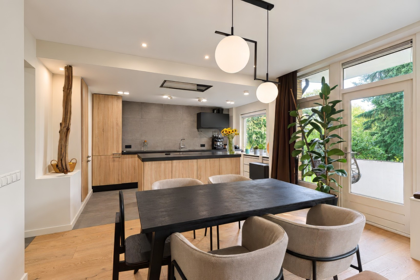 Appartement te koop: Utrechtseweg 34K, Hilversum