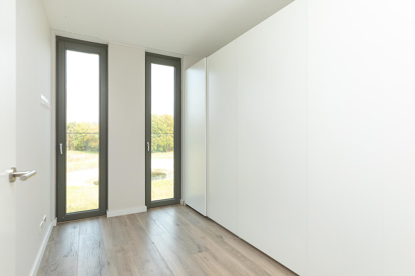 Tussenwoning te koop: Struikheidelaan 77, Hilversum
