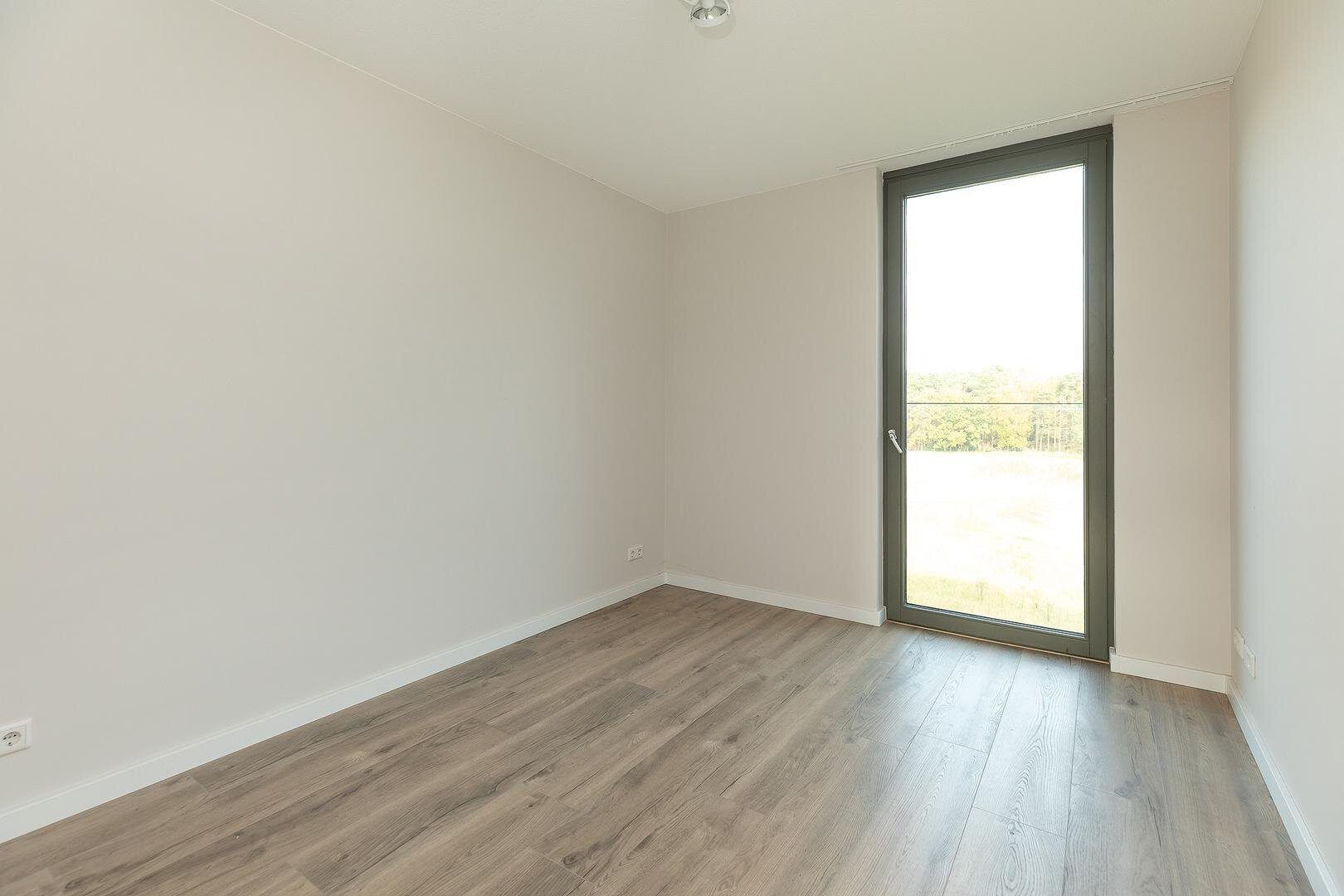 Tussenwoning te koop: Struikheidelaan 77, Hilversum