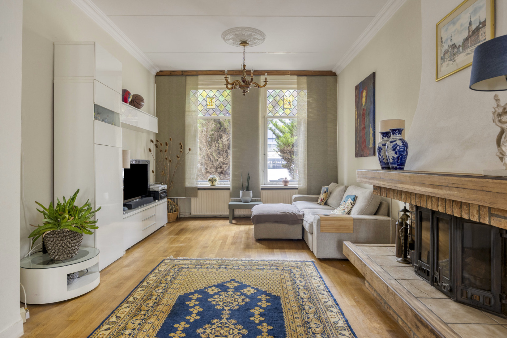 Hoekwoning te koop: Dahliastraat 3, Hilversum