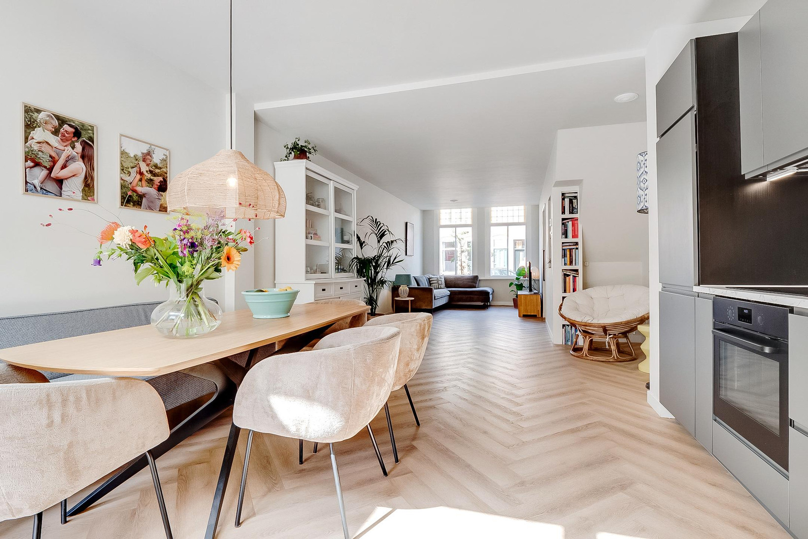 Tussenwoning te koop: Begoniastraat 23, Hilversum
