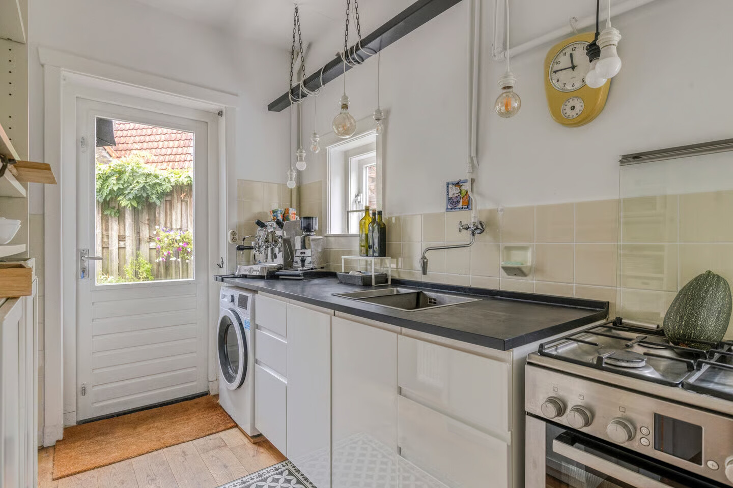 Hoekwoning te koop: Ericastraat 43, Hilversum