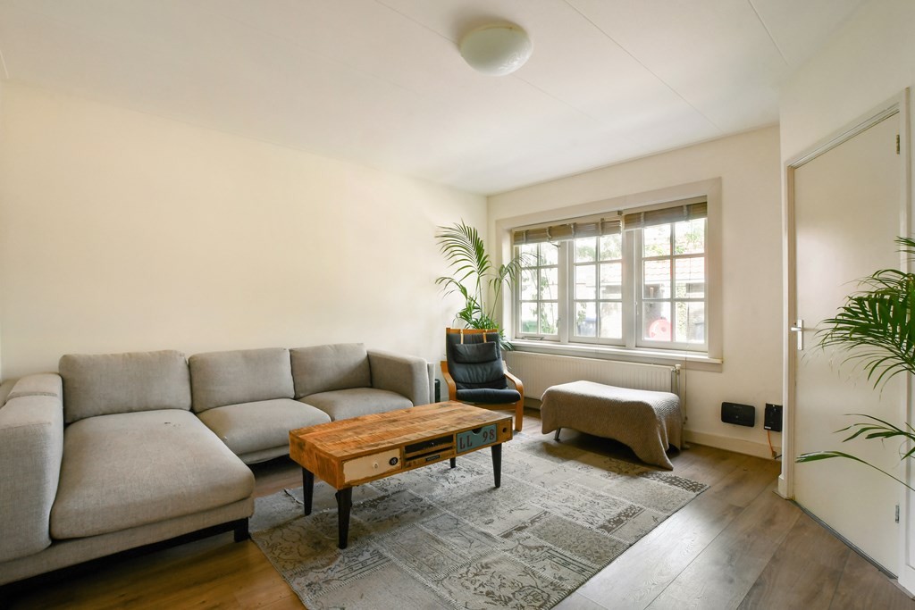 Tussenwoning te koop: Crocusstraat 22, Hilversum