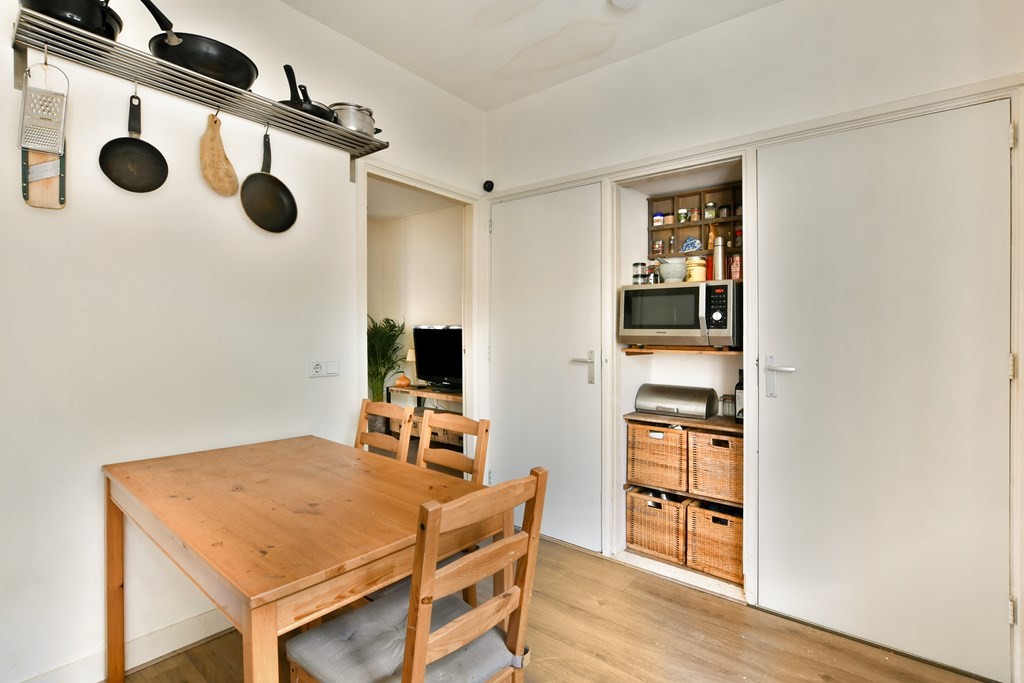 Tussenwoning te koop: Crocusstraat 22, Hilversum