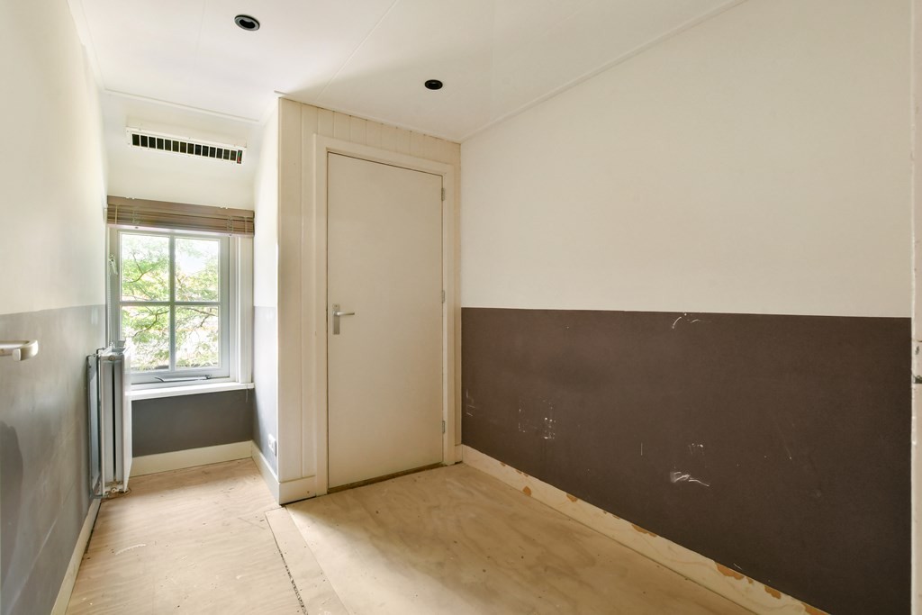 Tussenwoning te koop: Crocusstraat 22, Hilversum