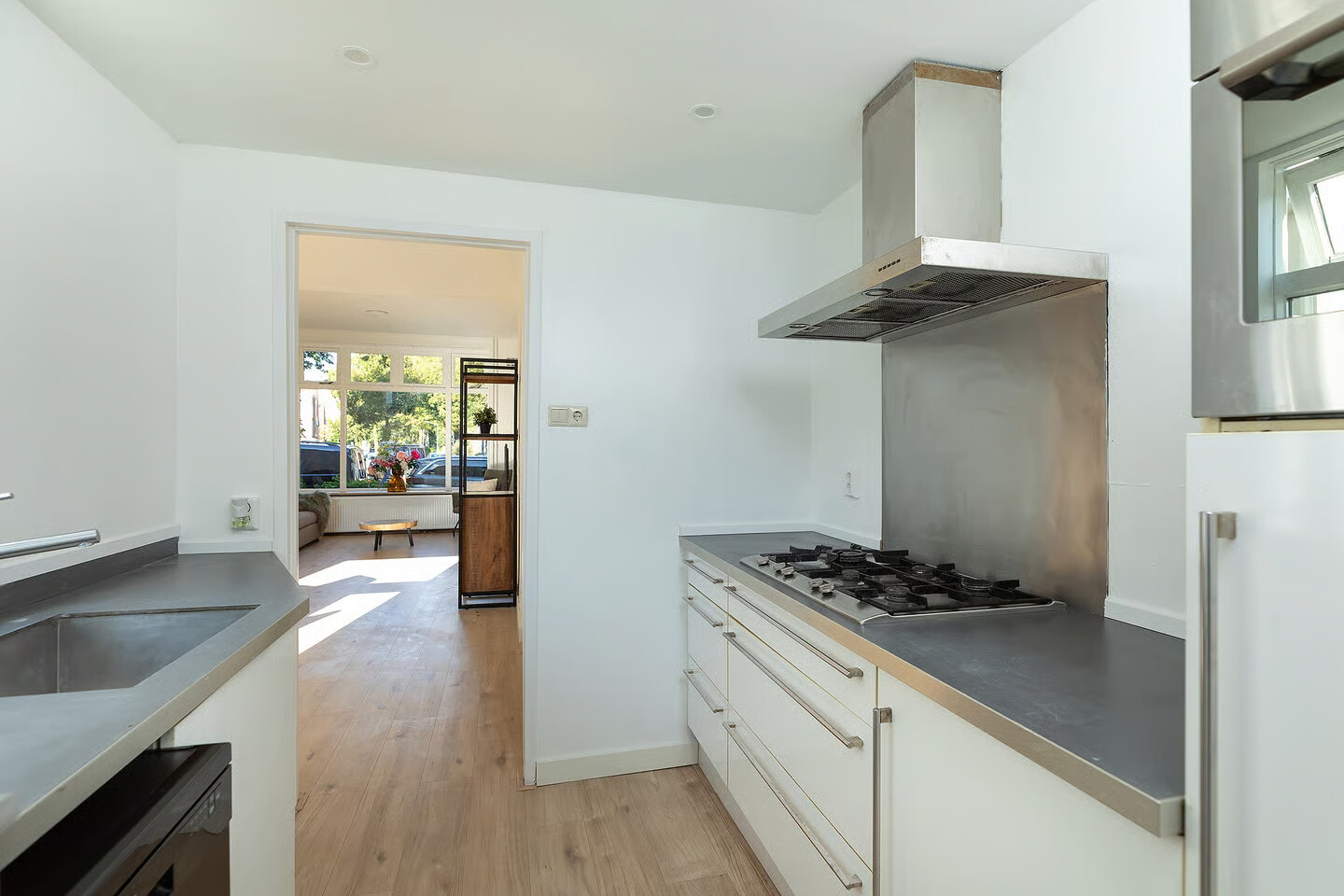Tussenwoning te koop: Hilvertsweg 163, Hilversum