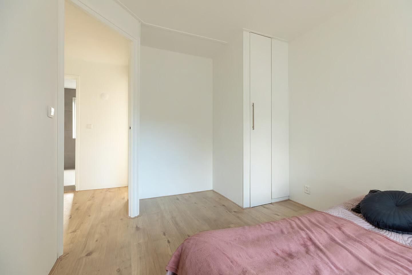 Tussenwoning te koop: Hilvertsweg 163, Hilversum