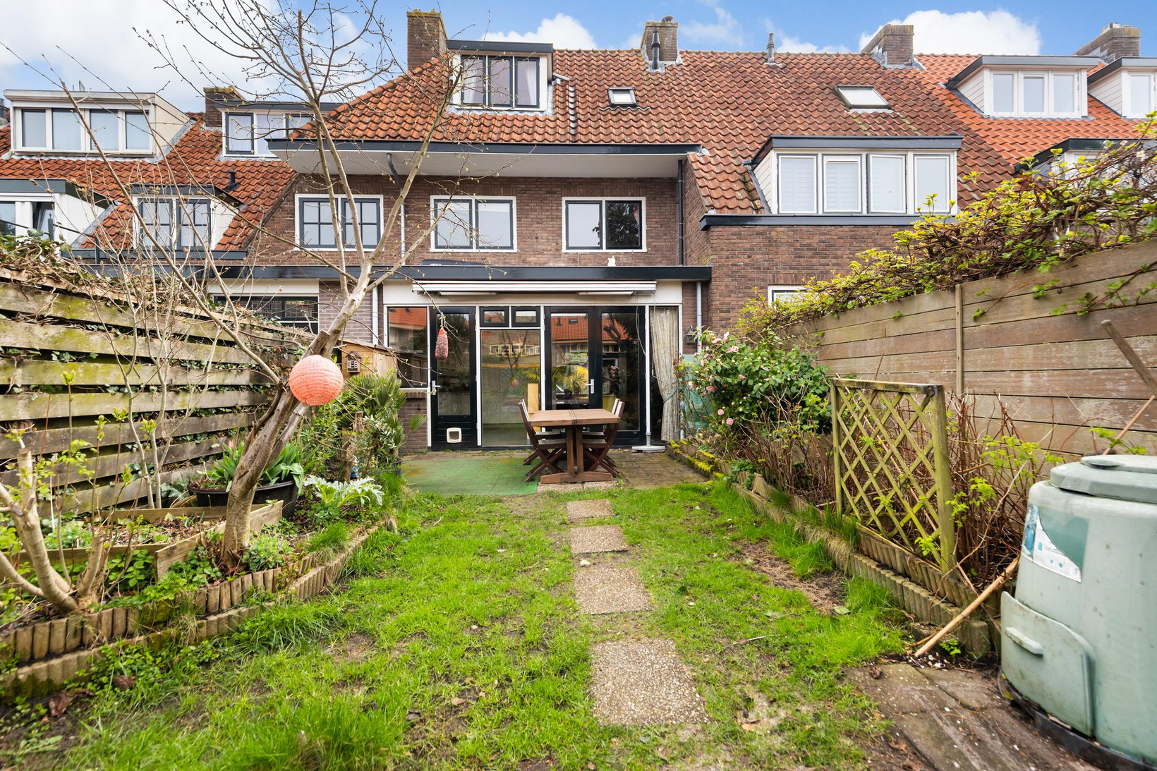 Tussenwoning te koop: Hilvertsweg 198, Hilversum