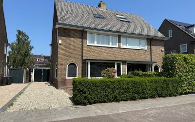 Oude Loosdrechtseweg 58