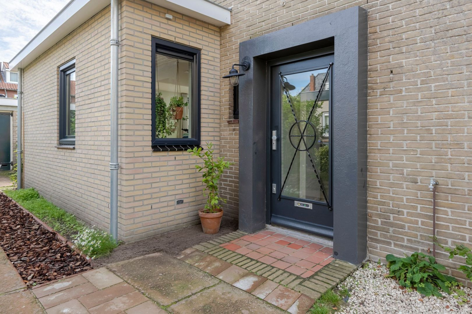 Twee-onder-één-kap te koop: Loosdrechtseweg 67, Hilversum