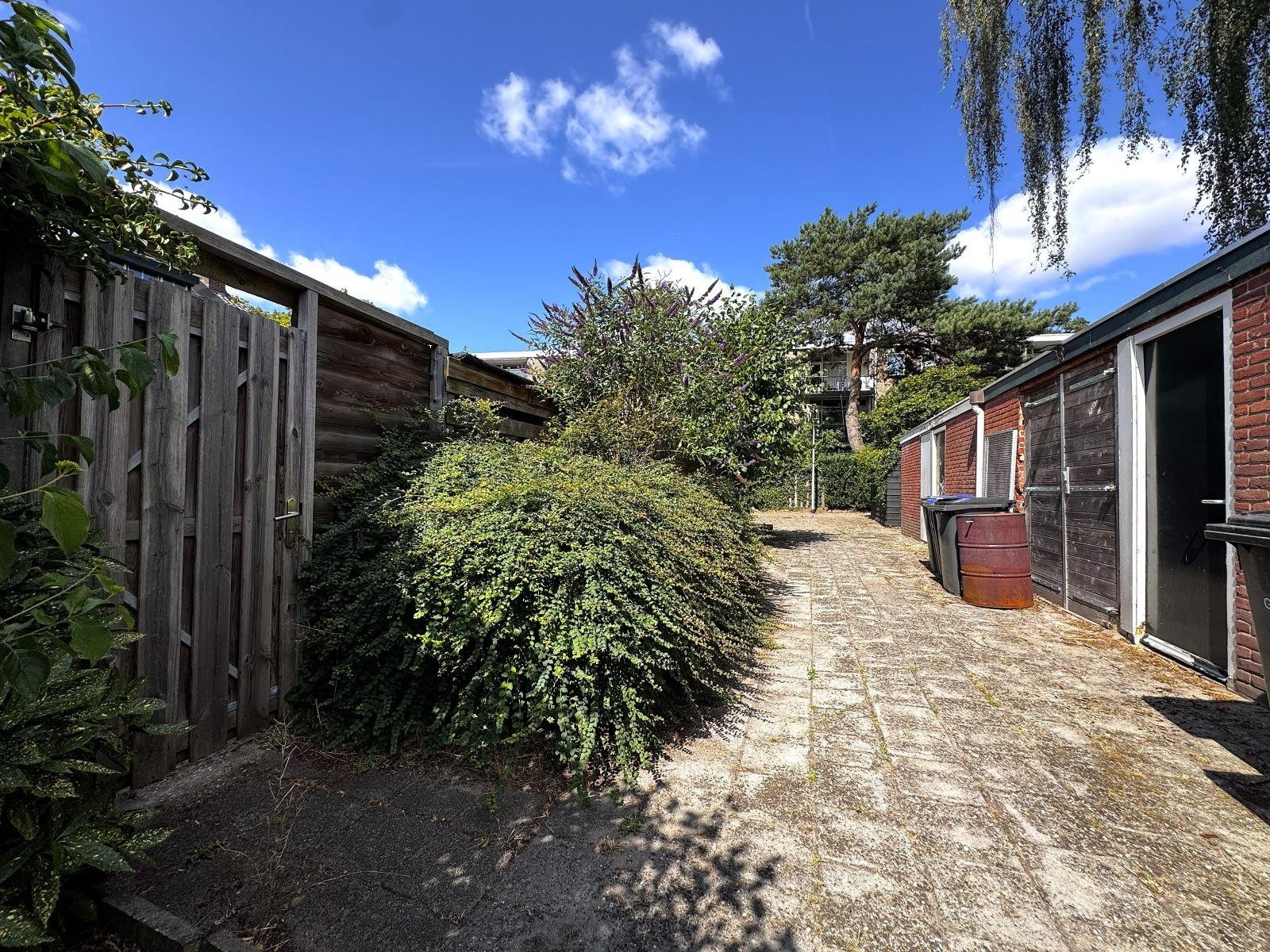 Tussenwoning te koop: Van Wassenaerlaan 5, Hilversum