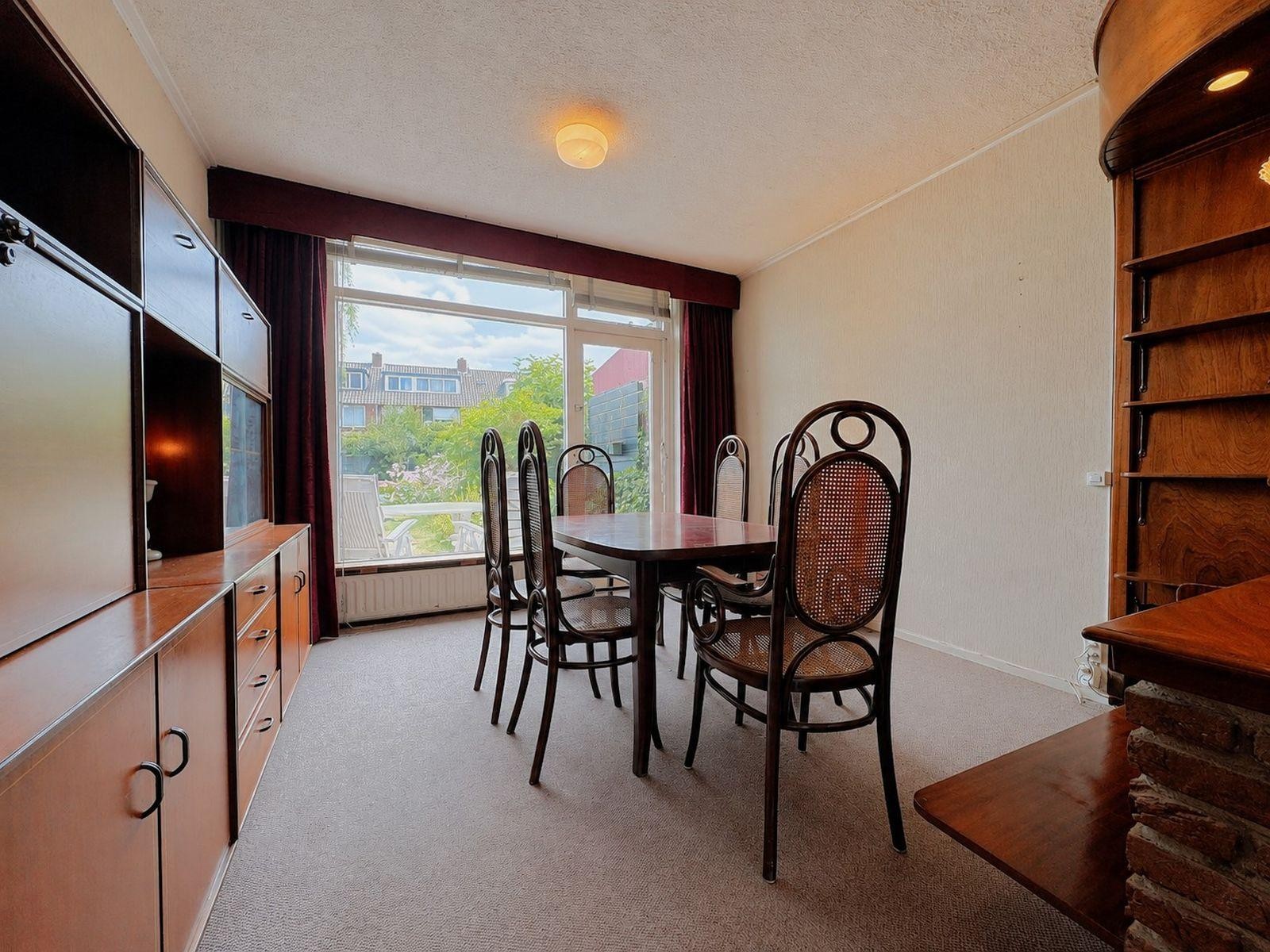 Tussenwoning te koop: Van Wassenaerlaan 5, Hilversum