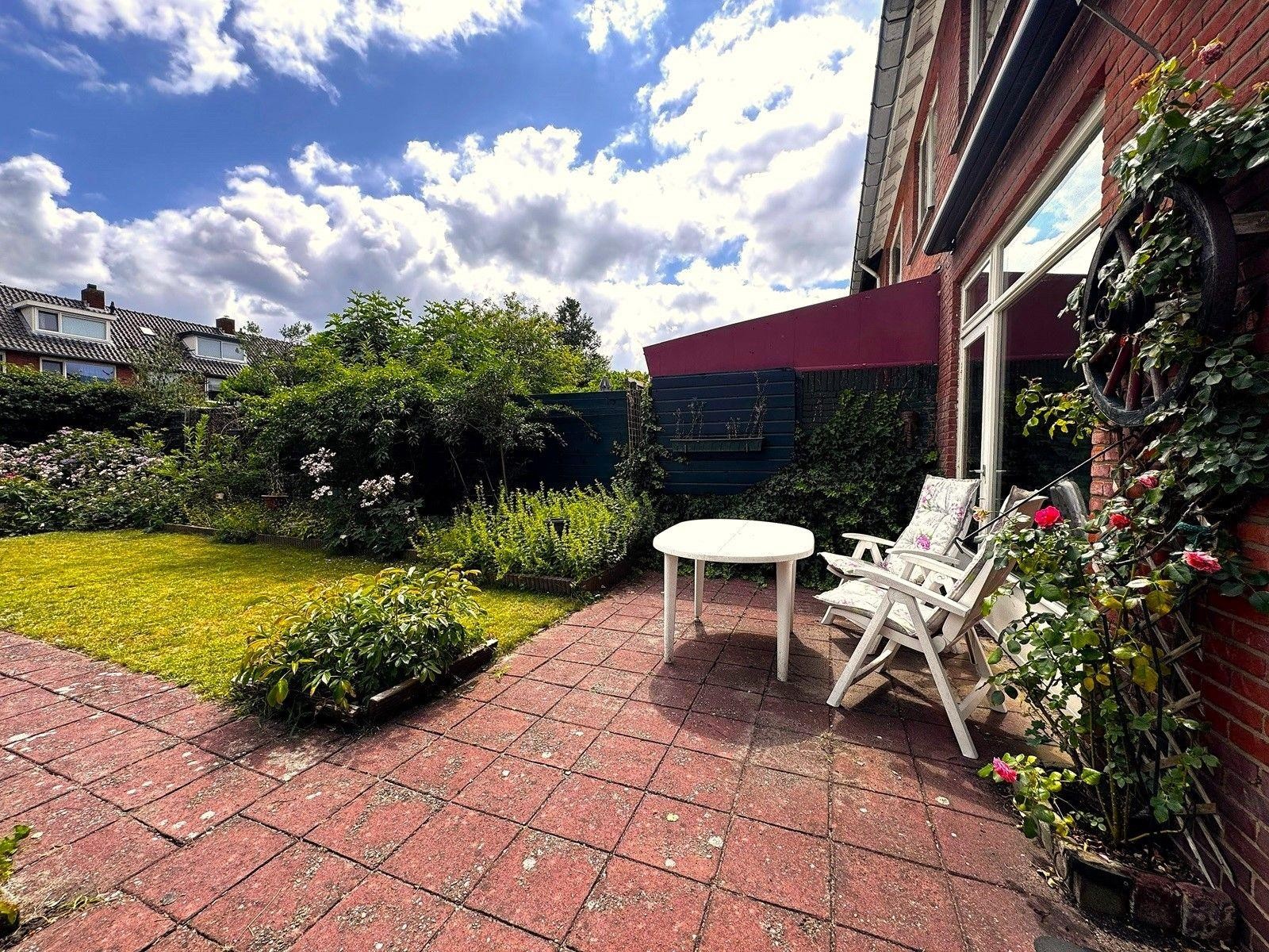 Tussenwoning te koop: Van Wassenaerlaan 5, Hilversum