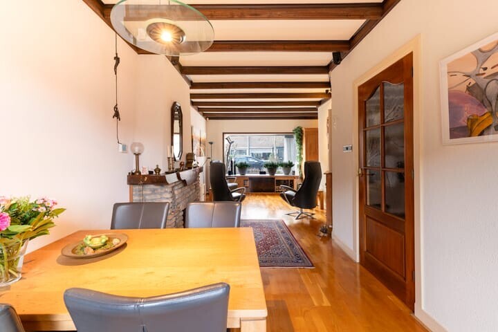 Hoekwoning te koop: Hazenstraat 70, Hilversum