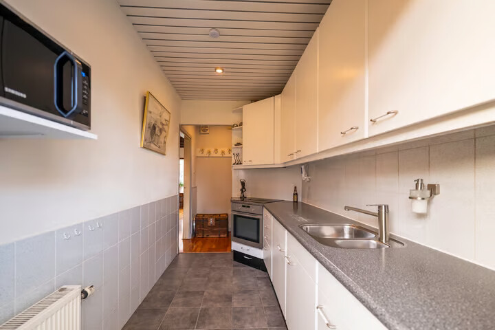 Hoekwoning te koop: Hazenstraat 70, Hilversum