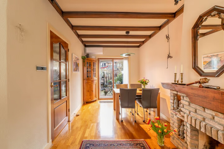 Hoekwoning te koop: Hazenstraat 70, Hilversum