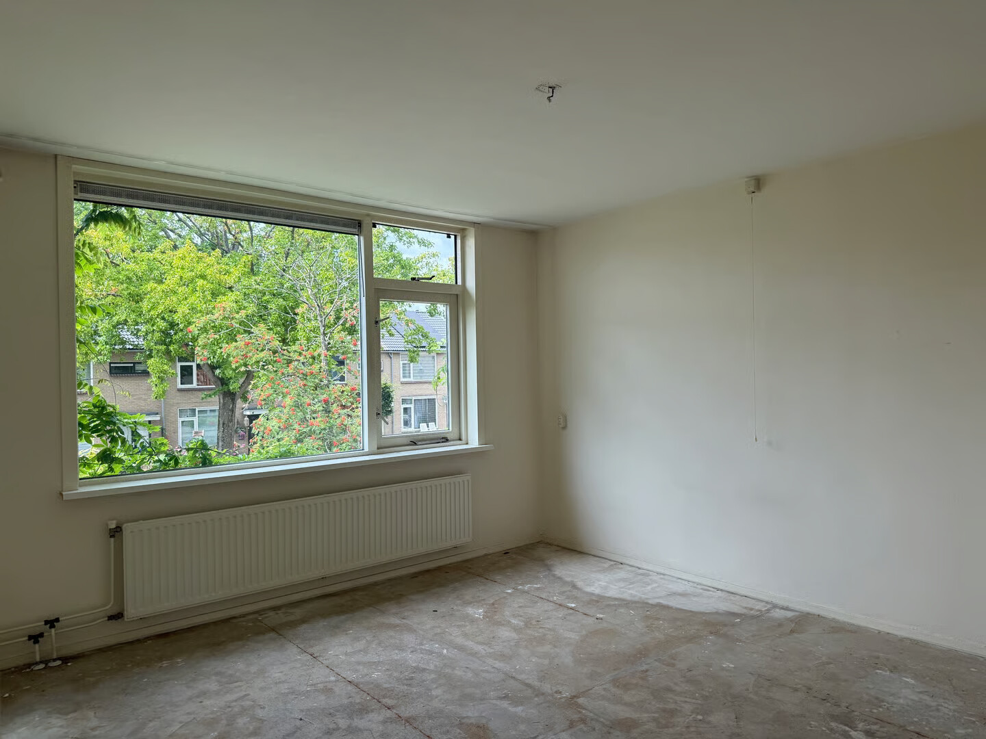Tussenwoning te koop: Augustinushof 12, Hilversum