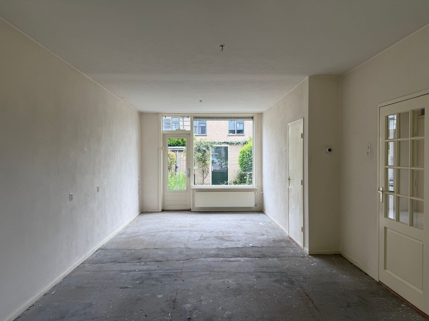 Tussenwoning te koop: Augustinushof 12, Hilversum