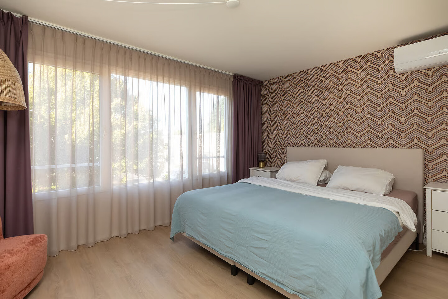 Tussenwoning te koop: Kloosterlaan 144, Hilversum