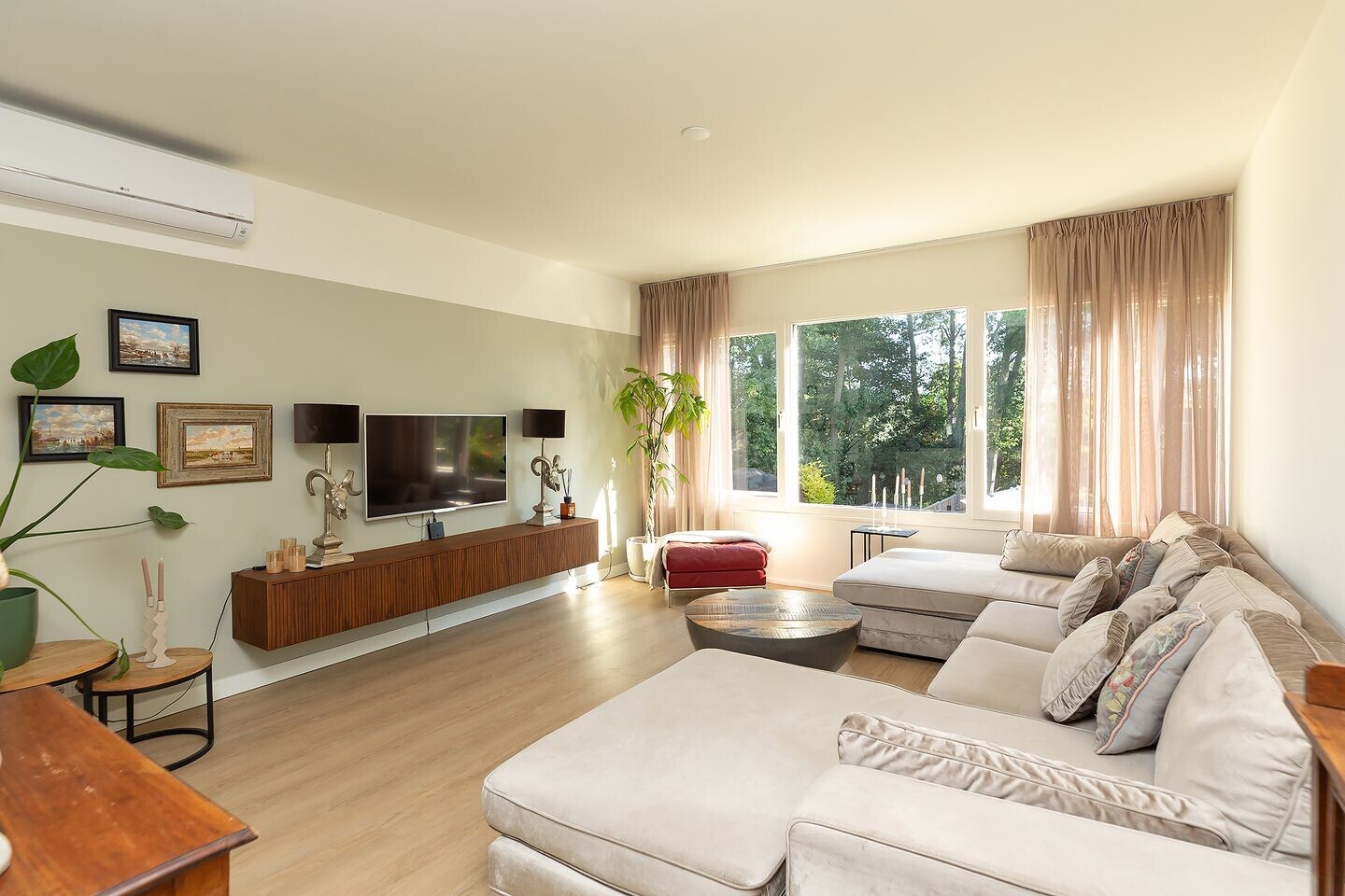 Tussenwoning te koop: Kloosterlaan 144, Hilversum