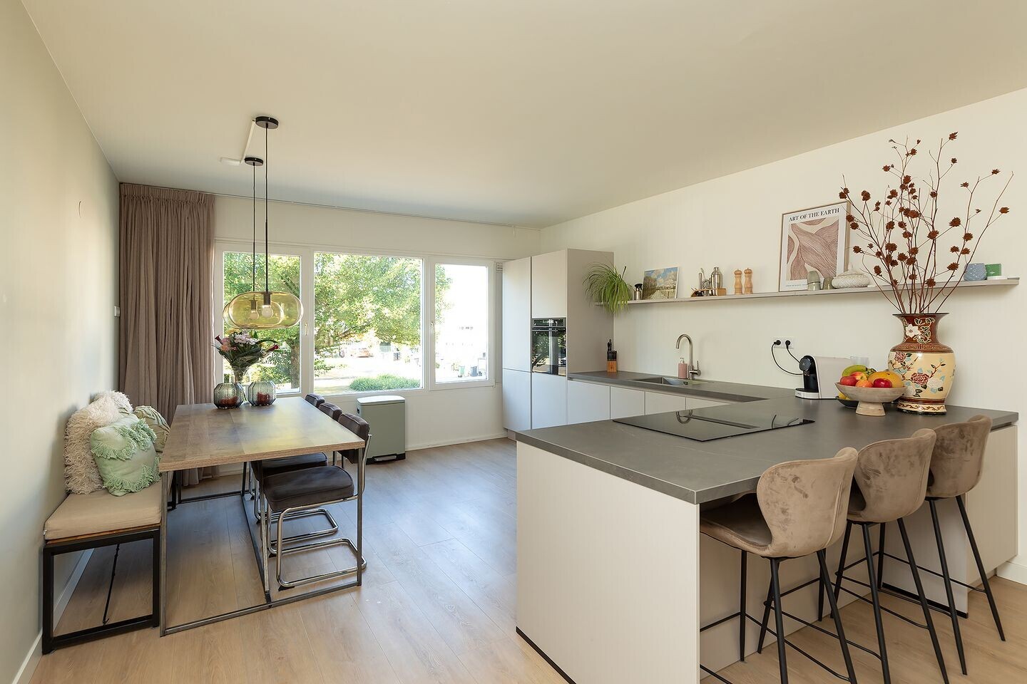 Tussenwoning te koop: Kloosterlaan 144, Hilversum