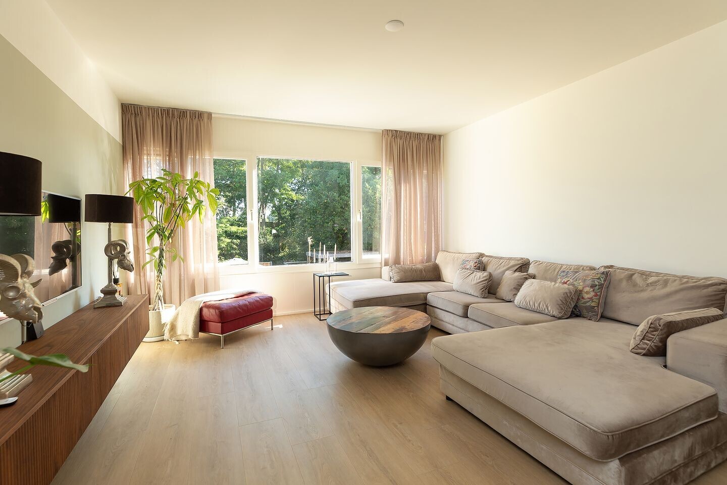 Tussenwoning te koop: Kloosterlaan 144, Hilversum