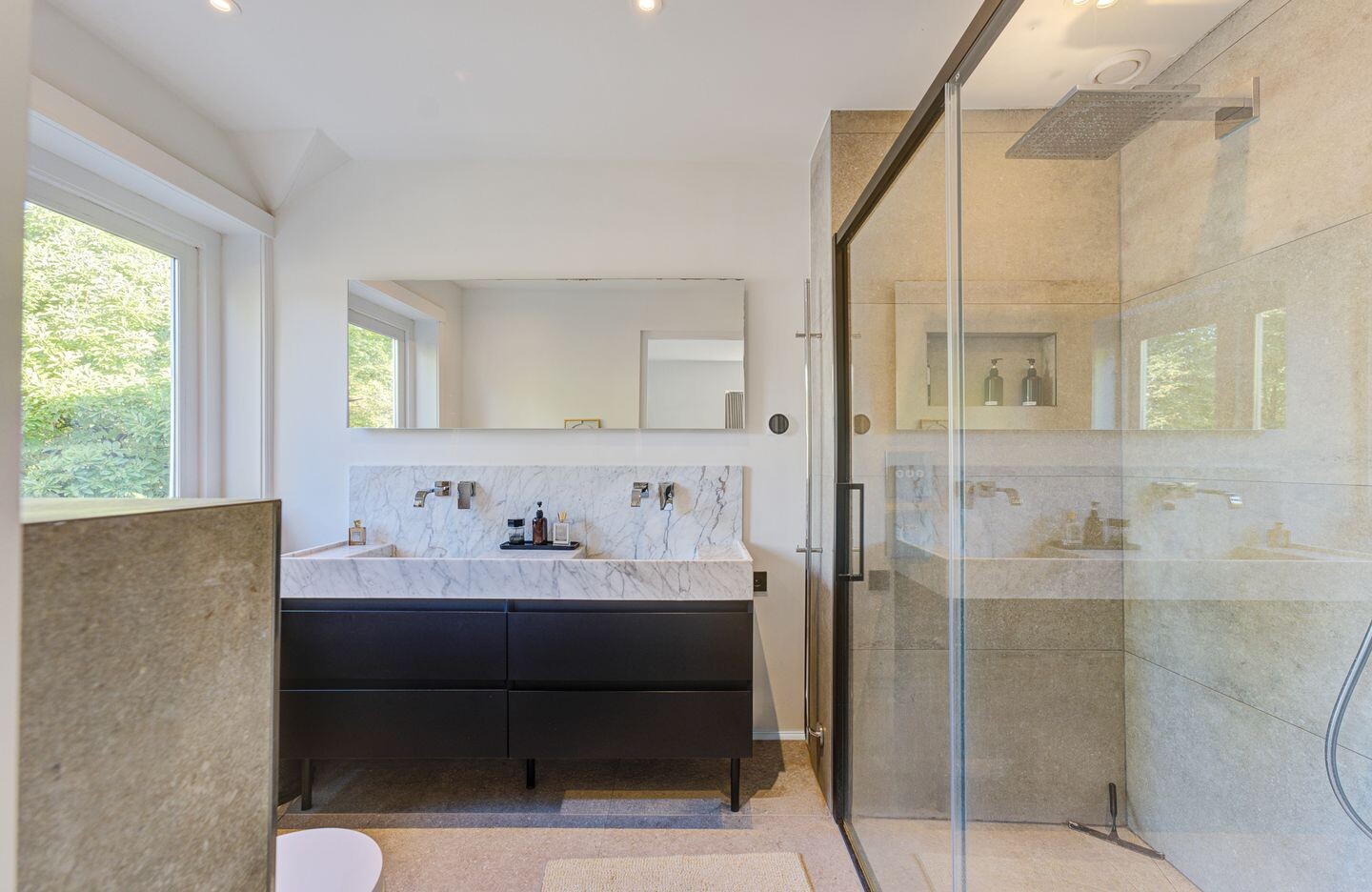 Vrijstaande woning te koop: Badhuislaan 8, Hilversum