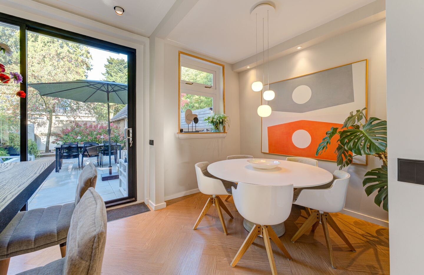 Vrijstaande woning te koop: Badhuislaan 8, Hilversum