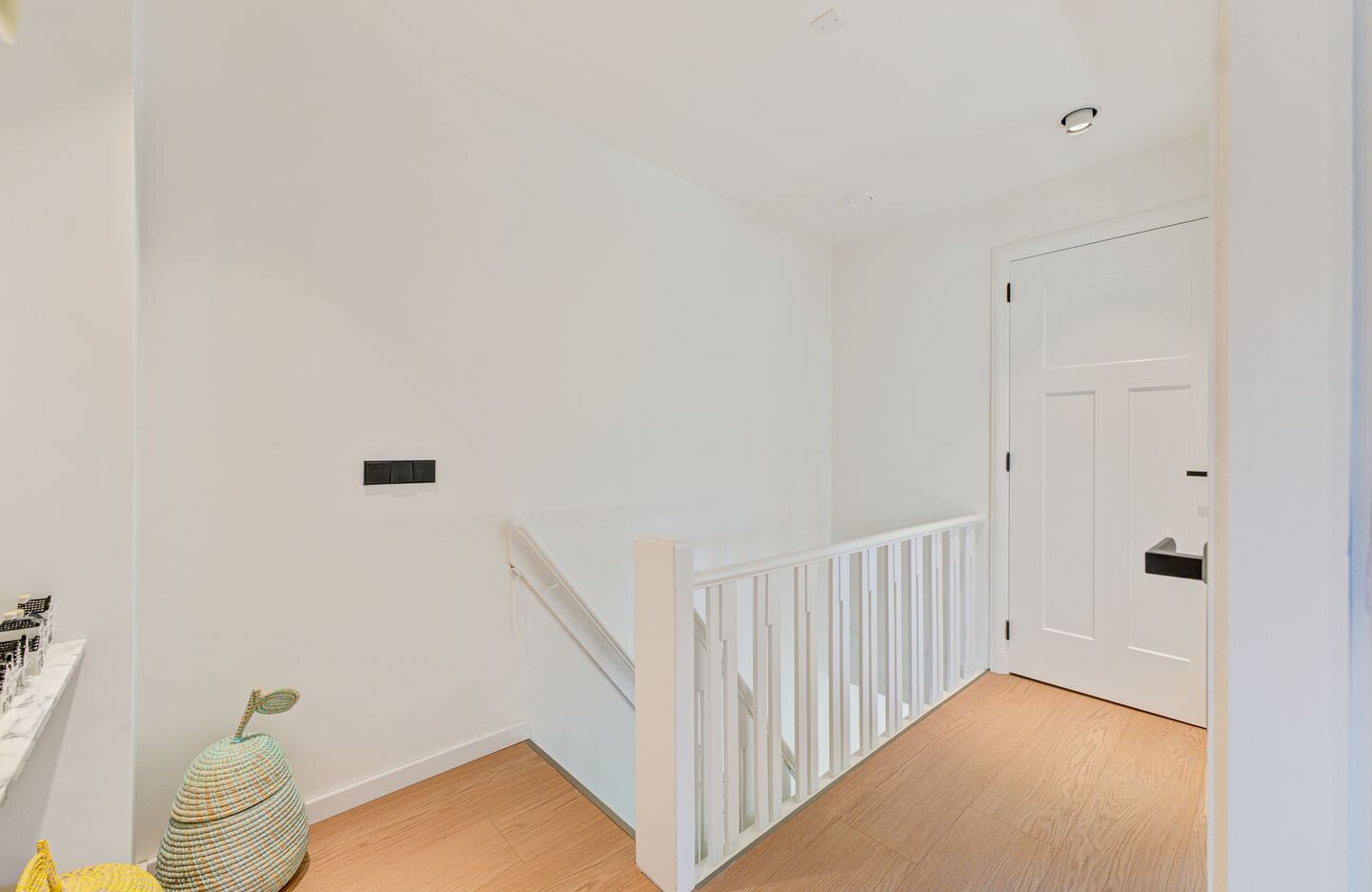 Vrijstaande woning te koop: Badhuislaan 8, Hilversum