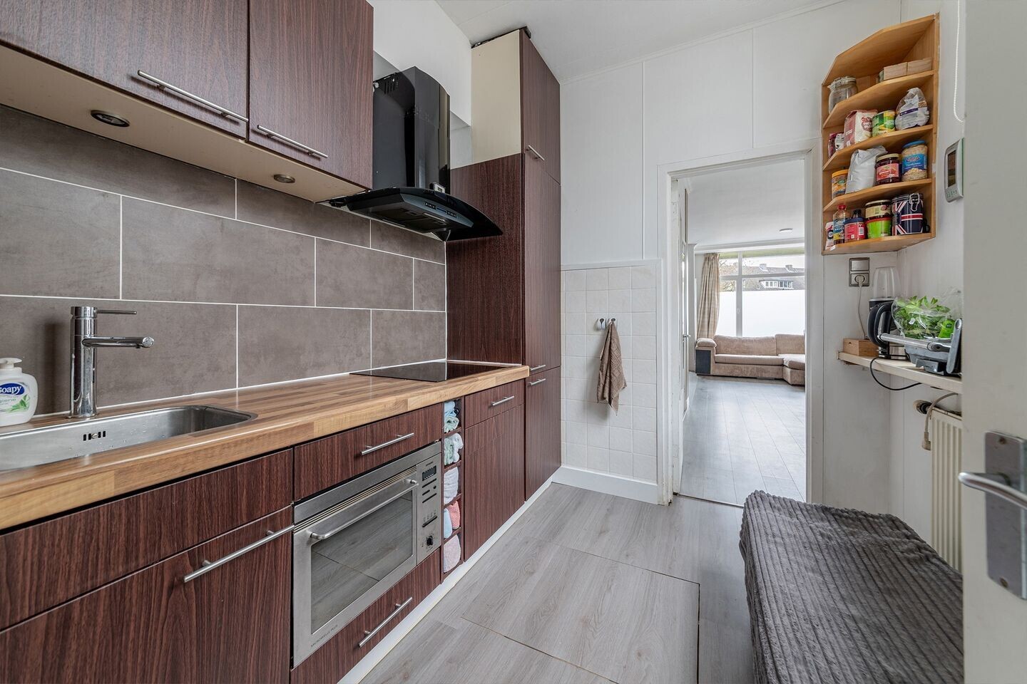 Tussenwoning te koop: Simon Stevinweg 18, Hilversum