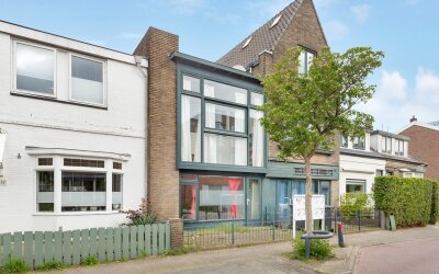Hoge Larens. 43-B
