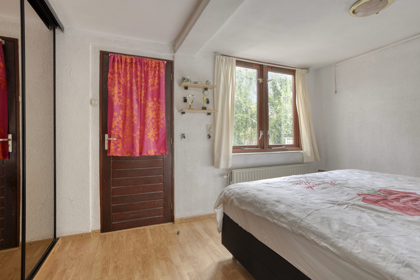 Tussenwoning te koop: Hoge Larenseweg 209, Hilversum