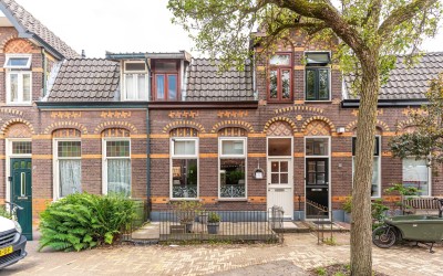 Leeghwaterstraat 12